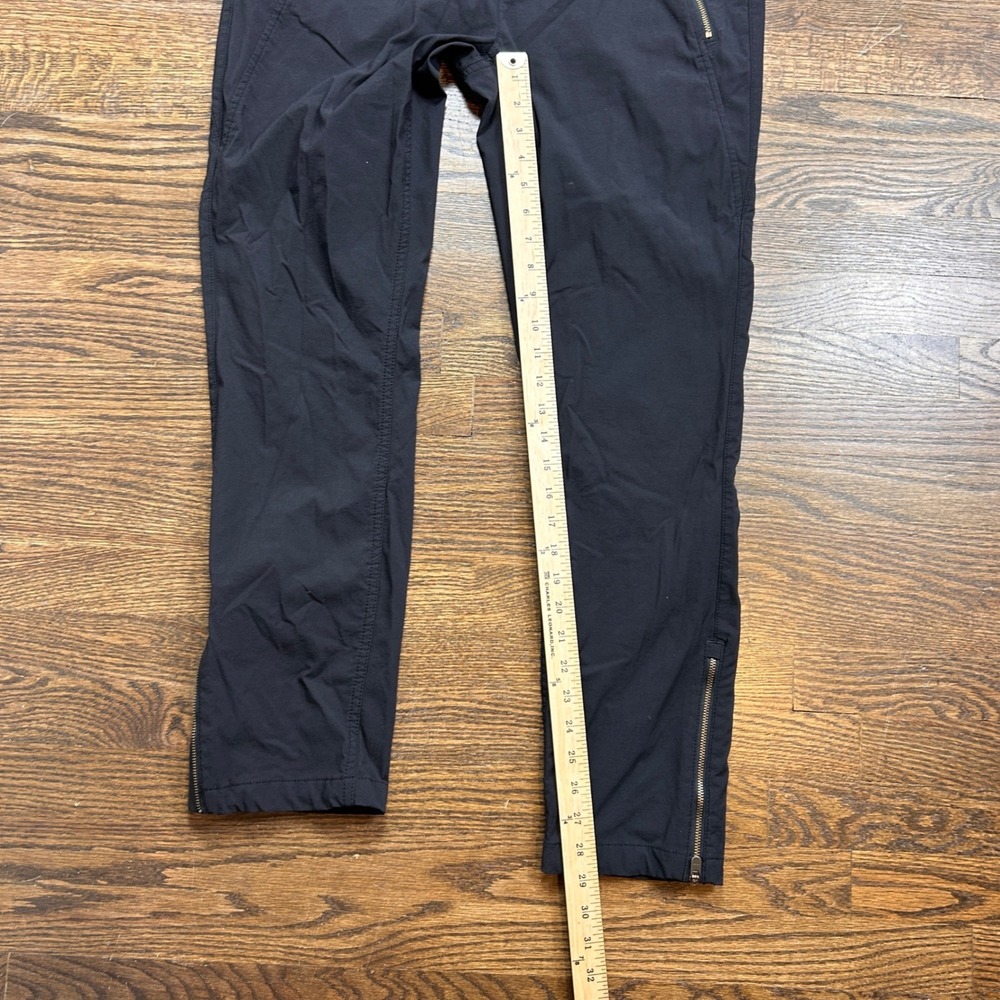 Athleta Wander Stash Skinny Pant Womens 14 Black Zipper Hiking - Picture 6 of 9